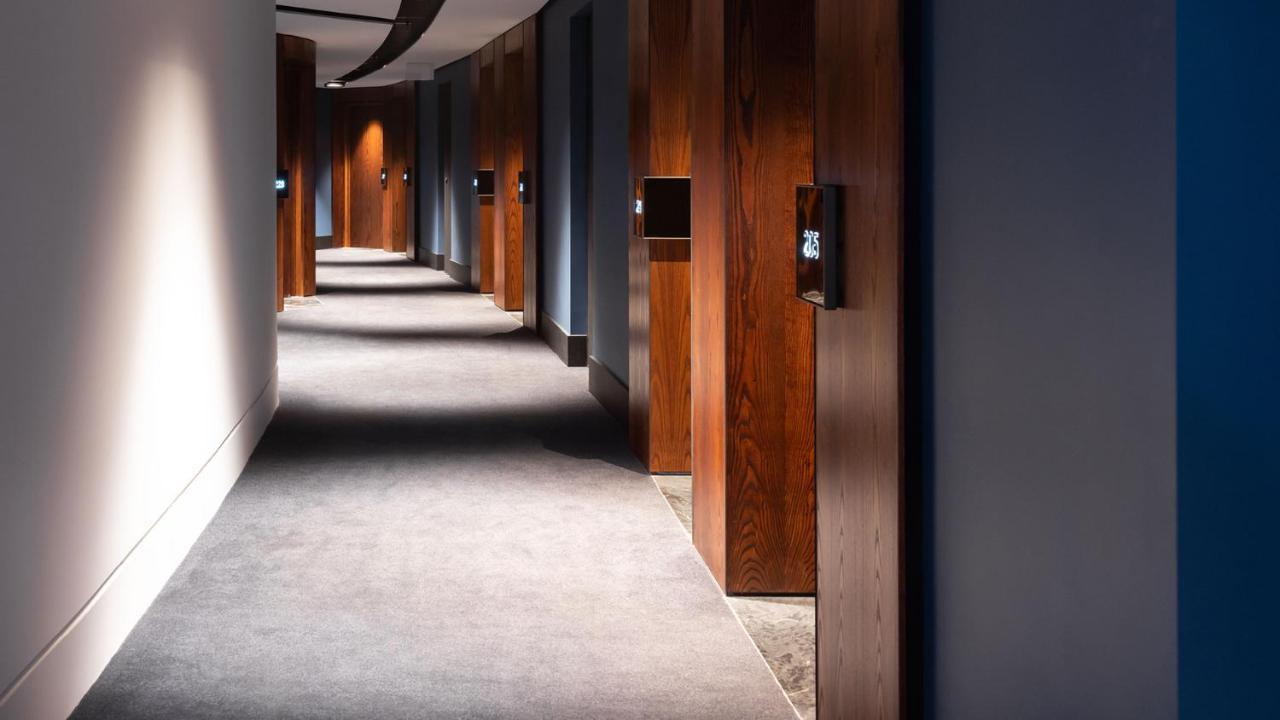 Horizon By Skycity Auckland Exteriér fotografie A corridor at the InterContinental London The O2