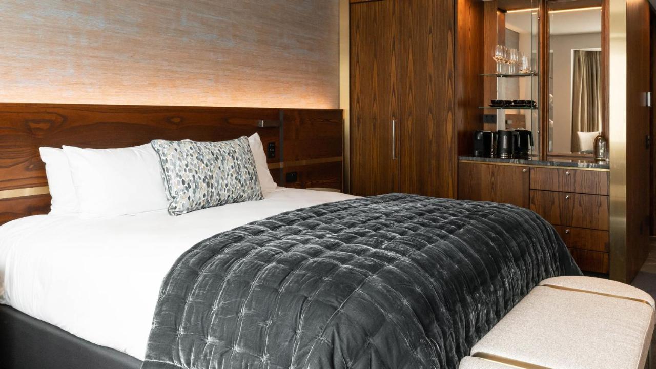 Horizon By Skycity Auckland Exteriér fotografie A bed with a throw