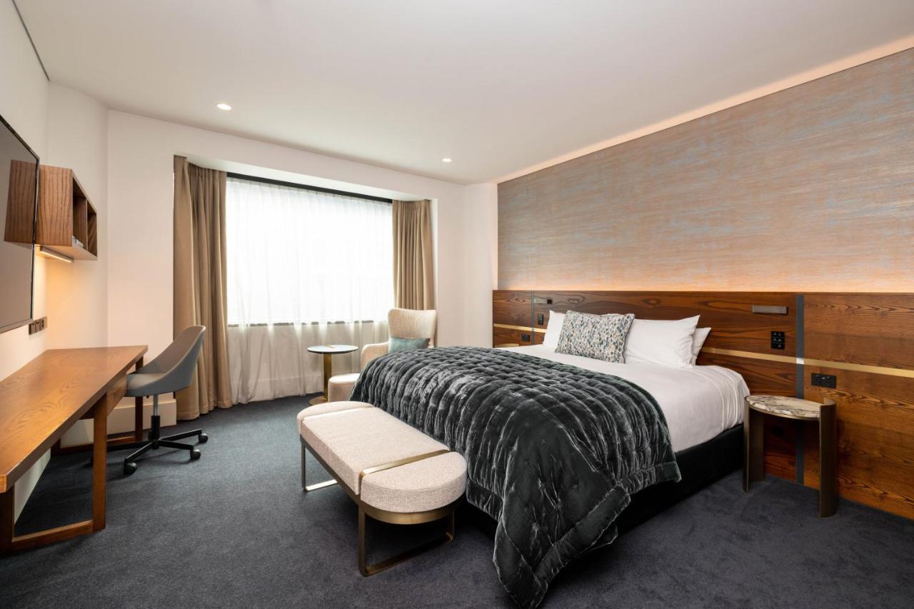 Horizon By Skycity Auckland Exteriér fotografie A bedroom at The Mitre Hotel